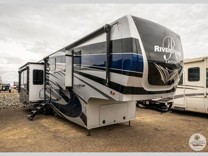 RVs with a Bath and a Half