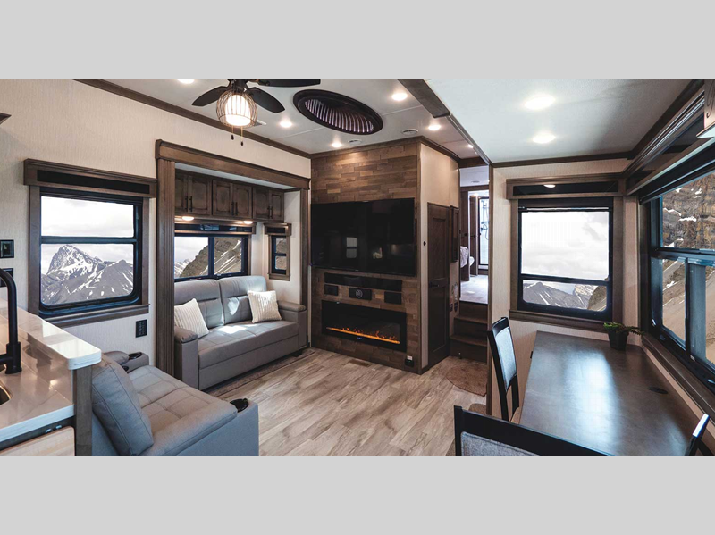 RiverStone Fifth Wheel Review